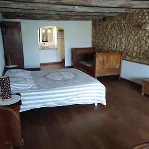 Pensión A La Ferme Au Milieu Des Lavandes, Valensole